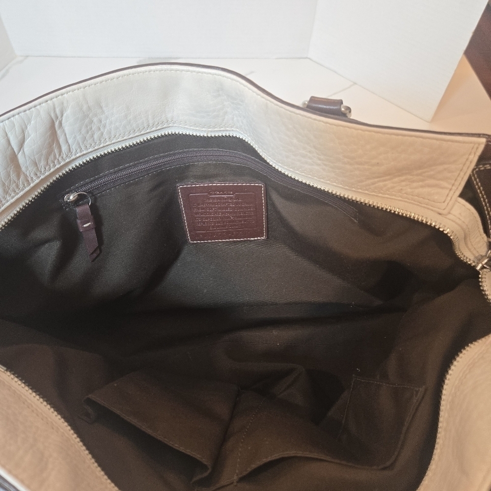 Coach Hamptom Pebbled Leather Turn Lock Sachel Tote Bag Brown Cream Medium 13960 - Picture 13 of 14